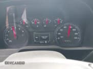 ✅ 2020 Chevrolet Silverado 1500 Custom • VIN: 1GCRWBEF3LZ196448 • Lot: 41508665. Wystawiony na IAAI z przebiegiem 95 187 mil. Bezpłatny archiwum sprzedaży aukcyjnych z USA i szczegółowy raport historii pojazdu na DreamBid. Zdjęcie 7.