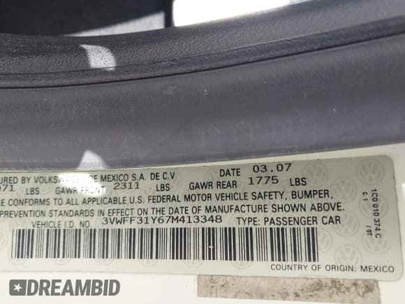 ✅ 2007 Volkswagen Beetle Triple White • VIN: 3VWFF31Y67M413348 • Lot: 42602329. Listed on IAAI with 206,022 mi. Free auction sales archive from the USA and detailed vehicle history report at DreamBid. Image 9.