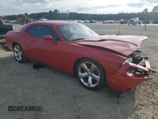 ✅ 2013 Dodge Challenger R/T • VIN: 2C3CDYBT1DH631286 • Lot: 82895734. Wystawiony na Copart z przebiegiem 216 460 mil. Bezpłatny archiwum sprzedaży aukcyjnych z USA i szczegółowy raport historii pojazdu na DreamBid. Zdjęcie 4.