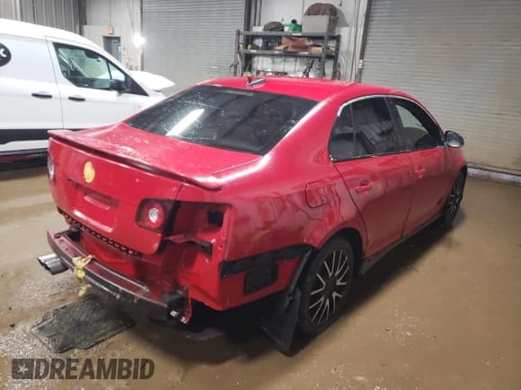 ✅ 2006 Volkswagen Jetta GLI Turbo • VIN: 3VWXJ71K06M637056 • Лот: 45731855. Опубликован ранее на Copart с пробегом 201 692 миль. Бесплатный доступ к архиву аукционных продаж из США и подробный отчёт об истории автомобиля на DreamBid. Изображение 3.