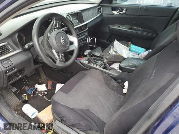 ✅ 2020 Kia Optima LX • VIN: 5XXGT4L37LG412647 • Lot: 82327245. Wystawiony na Copart z przebiegiem 108 036 mil. Bezpłatny archiwum sprzedaży aukcyjnych z USA i szczegółowy raport historii pojazdu na DreamBid. Zdjęcie 8.