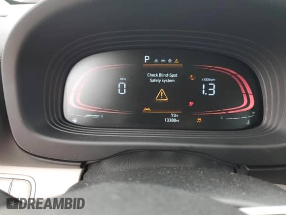 2024 Hyundai Venue SEL with VIN KMHRC8A35RU280845, listed as a Copart auction lot 72532684 with 13,388 mi miles and Salvage title. Bid and sale history available at DreamBid. Image 9.