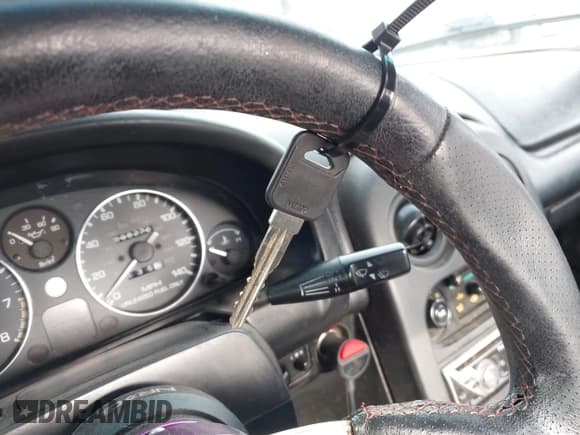 ✅ 1994 Mazda MX-5 Miata • VIN: JM1NA3534R0519105 • Лот: 43611131. Опубликован ранее на IAAI с пробегом 98 270 миль. Бесплатный доступ к архиву аукционных продаж из США и подробный отчёт об истории автомобиля на DreamBid. Изображение 11.