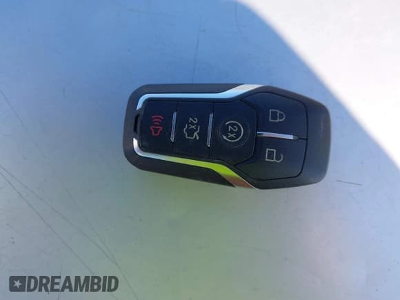 ✅ 2016 Ford Explorer Limited • VIN: 1FM5K8F8XGGA10253 • Lot: 41829757. Wystawiony na IAAI z przebiegiem 151 879 mil. Bezpłatny archiwum sprzedaży aukcyjnych z USA i szczegółowy raport historii pojazdu na DreamBid. Zdjęcie 11.