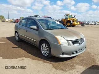 ✅ 2010 Nissan Sentra 2.0 • VIN: 3N1AB6AP7AL696067 • Lot: 43654901. Wystawiony na IAAI z przebiegiem 170 238 mil. Bezpłatny archiwum sprzedaży aukcyjnych z USA i szczegółowy raport historii pojazdu na DreamBid. Zdjęcie 1.