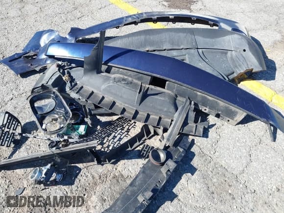 ✅ 2016 Dodge Challenger R/T Plus Shaker • VIN: 2C3CDZBT5GH172631 • Lot: 43542008. Listed on IAAI with 86,527 mi. Free auction sales archive from the USA and detailed vehicle history report at DreamBid. Image 11.