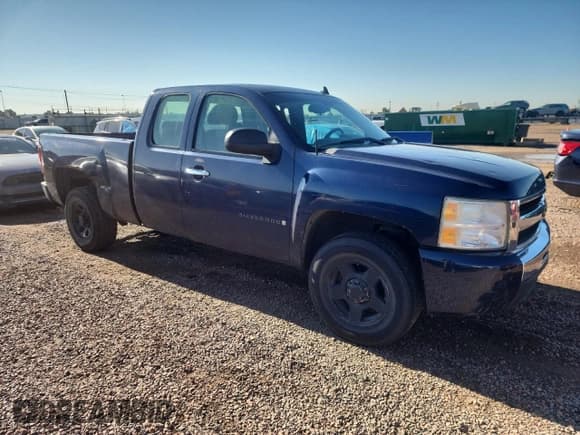 ✅ 2009 Chevrolet Silverado 1500 Work Truck • VIN: 1GCEC19X39Z166055 • Lot: 69466085. Wystawiony na Copart z przebiegiem 163 235 mil. Bezpłatny archiwum sprzedaży aukcyjnych z USA i szczegółowy raport historii pojazdu na DreamBid. Zdjęcie 4.