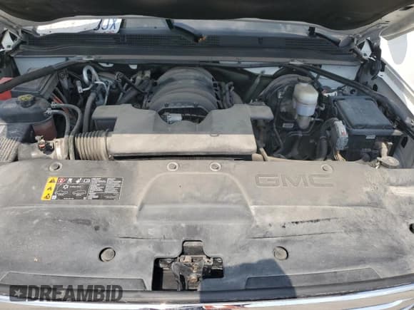 ✅ 2020 GMC Yukon XL SLT • VIN: 1GKS2GKC3LR276986 • Lot: 67738435. Listed on Copart with 183,924 mi. Free auction sales archive from the USA and detailed vehicle history report at DreamBid. Image 12.