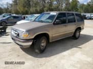 ✅ 1997 Ford Explorer XL • VIN: 1FMDU32E8VUD18279 • Lot: 48486705. Wystawiony na Copart z przebiegiem 235 999 mil. Bezpłatny archiwum sprzedaży aukcyjnych z USA i szczegółowy raport historii pojazdu na DreamBid. Zdjęcie 1.
