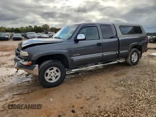 ✅ 2001 Chevrolet Silverado 1500 LS • VIN: 2GCEK19T411295516 • Lot: 90733645. Listed on Copart with 297,443 mi. Free auction sales archive from the USA and detailed vehicle history report at DreamBid. Image 1.