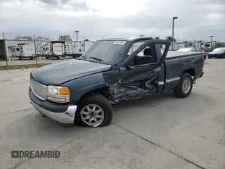 ✅ 2002 GMC Sierra 1500 SL • VIN: 1GTEC14V02Z184220 • Lot: 48894695. Listed on Copart with 194,592 mi. Free auction sales archive from the USA and detailed vehicle history report at DreamBid. Image 1.