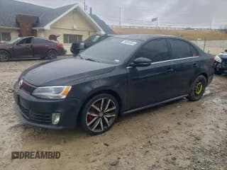 ✅ 2013 Volkswagen Jetta Autobahn • VIN: 3VW4A7AJ6DM249367 • Lot: 94694305. Wystawiony na Copart z przebiegiem 166 112 mil. Bezpłatny archiwum sprzedaży aukcyjnych z USA i szczegółowy raport historii pojazdu na DreamBid. Zdjęcie 1.