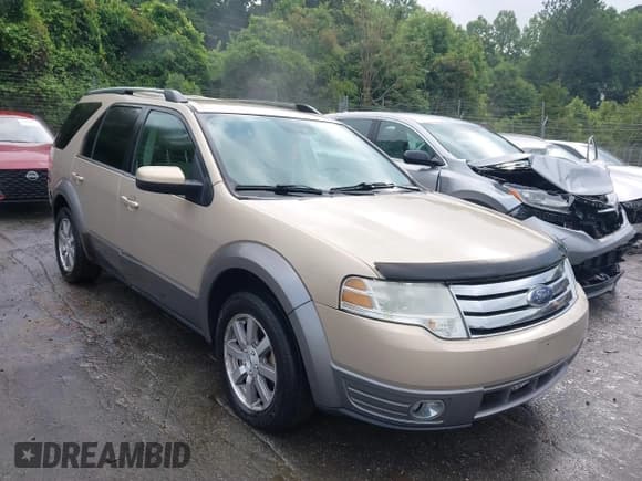 ✅ 2008 Ford Taurus X SEL • VIN: 1FMDK02W98GA29752 • Lot: 42485318. Listed on IAAI with 234,259 mi. Free auction sales archive from the USA and detailed vehicle history report at DreamBid. Image 1.