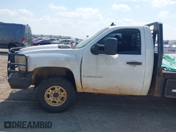 ✅ 2007 Chevrolet Silverado 2500HD 1LT • VIN: 1GCHK24K77E511724 • Лот: 43221523. Опубликован ранее на IAAI с пробегом Не указан. Бесплатный доступ к архиву аукционных продаж из США и подробный отчёт об истории автомобиля на DreamBid. Изображение 10.