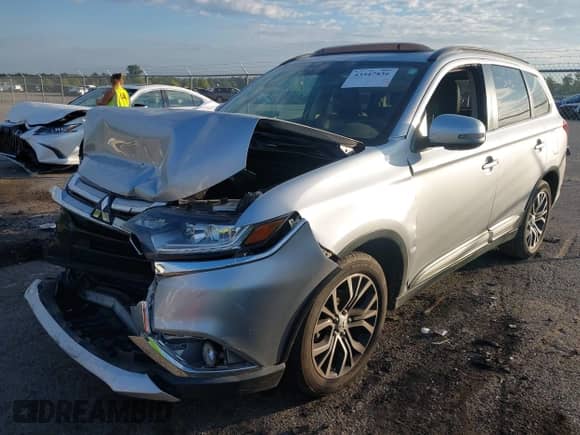 2016 Mitsubishi Outlander SE with VIN JA4AD3A36GZ061209, listed as a IAAI auction lot 43347836 with 108,754 mi miles and . Bid and sale history available at DreamBid. Image 17.