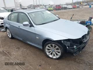 ✅ 2011 BMW 3 Series 328i xDrive • VIN: WBAPK7G53BNN69625 • Lot: 41996331. Wystawiony na IAAI z przebiegiem 199 392 mil. Bezpłatny archiwum sprzedaży aukcyjnych z USA i szczegółowy raport historii pojazdu na DreamBid. Zdjęcie 1.