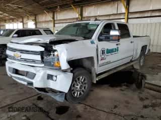 ✅ 2016 Chevrolet Silverado 3500HD LTZ • VIN: 1GC4K0E82GF280926 • Лот: 45239055. Размещён на Copart с пробегом 303 467 миль миль. Получите бесплатный доступ к архиву аукционных продаж из США и посмотрите подробный отчёт об истории автомобиля на DreamBid. Изображение 1.