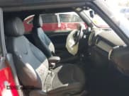 ✅ 2014 MINI Convertible • VIN: WMWZN3C59ET569675 • Lot: 42378842. Wystawiony na IAAI z przebiegiem 70 352 mil. Bezpłatny archiwum sprzedaży aukcyjnych z USA i szczegółowy raport historii pojazdu na DreamBid. Zdjęcie 5.