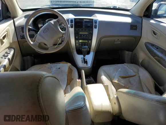 ✅ 2006 Hyundai Tucson GLS • VIN: KM8JN72D86U286059 • Lot: 79976204. Wystawiony na Copart z przebiegiem 111 999 mil mil. Skorzystaj z bezpłatnego archiwum sprzedaży aukcyjnych z USA i zobacz szczegółowy raport historii pojazdu na DreamBid. Zdjęcie 8.