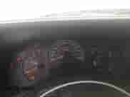 ✅ 2005 Chevrolet Silverado 1500 LS • VIN: 1GCEK19V75E107755 • Lot: 58696125. Wystawiony na Copart z przebiegiem 243 440 mil mil. Skorzystaj z bezpłatnego archiwum sprzedaży aukcyjnych z USA i zobacz szczegółowy raport historii pojazdu na DreamBid. Zdjęcie 9.