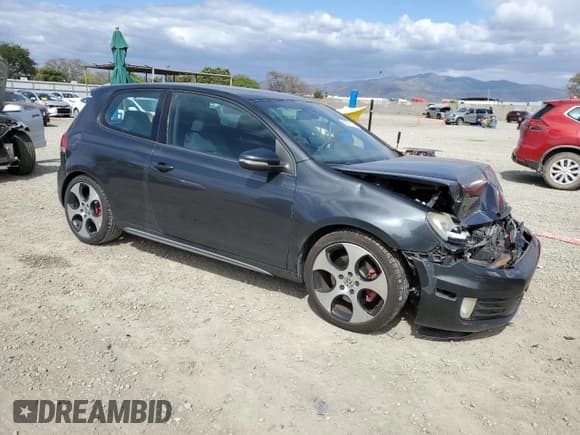 ✅ 2011 Volkswagen Golf GTI PZEV • VIN: WVWFD7AJ2BW312013 • Лот: 53571175. Опубликован ранее на Copart с пробегом 110 403 миль. Бесплатный доступ к архиву аукционных продаж из США и подробный отчёт об истории автомобиля на DreamBid. Изображение 4.