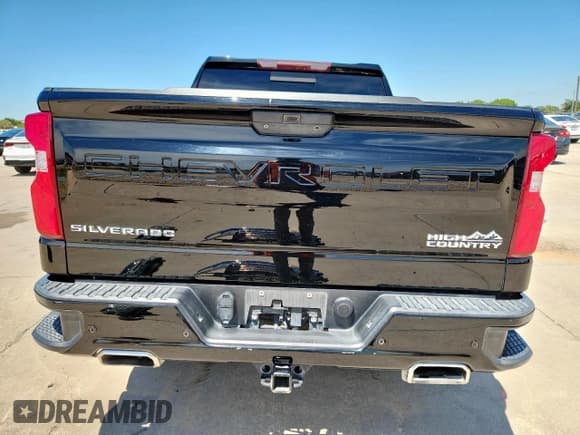 ✅ 2020 Chevrolet Silverado 1500 High Country • VIN: 3GCPWFED2LG234944 • Lot: 67297175. Wystawiony na Copart z przebiegiem 60 514 mil. Bezpłatny archiwum sprzedaży aukcyjnych z USA i szczegółowy raport historii pojazdu na DreamBid. Zdjęcie 6.