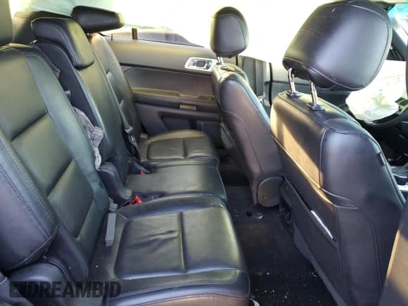 ✅ 2015 Ford Explorer XLT • VIN: 1FM5K8D83FGC03958 • Lot: 91534865. Listed on Copart with 162,936 mi. Free auction sales archive from the USA and detailed vehicle history report at DreamBid. Image 11.