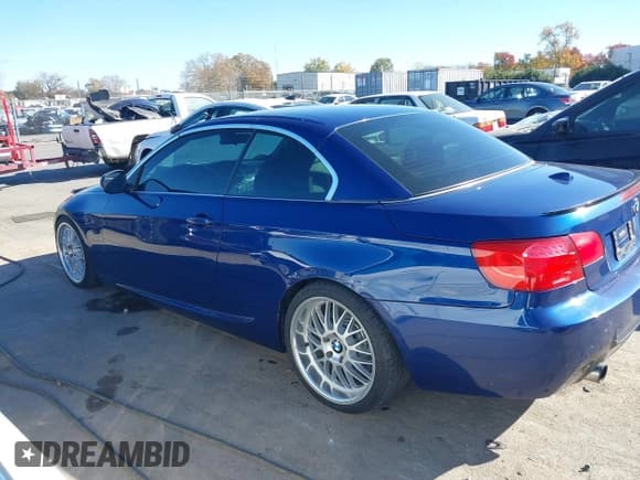 ✅ 2011 BMW 3 Series 335i • VIN: WBADX7C51BE242084 • Лот: 43671198. Опубликован ранее на IAAI с пробегом 132 539 миль. Бесплатный доступ к архиву аукционных продаж из США и подробный отчёт об истории автомобиля на DreamBid. Изображение 14.