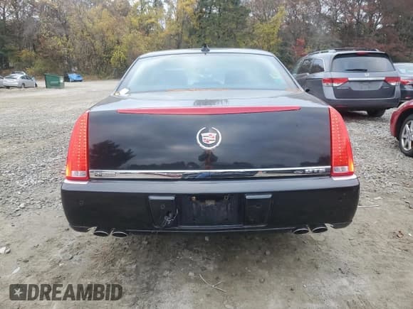 ✅ 2011 Cadillac DTS Premium Collection • VIN: 1G6KH5E69BU111639 • Lot: 89465865. Listed on Copart with 102,908 mi. Free auction sales archive from the USA and detailed vehicle history report at DreamBid. Image 6.