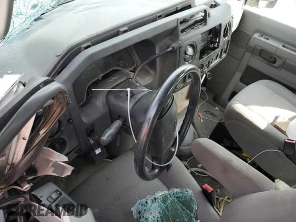 ✅ 2013 Ford Econoline Cargo Commercial • VIN: 1FTNE2EWXDDA96461 • Lot: 71060615. Listed on Copart with Not provided. Free auction sales archive from the USA and detailed vehicle history report at DreamBid. Image 8.