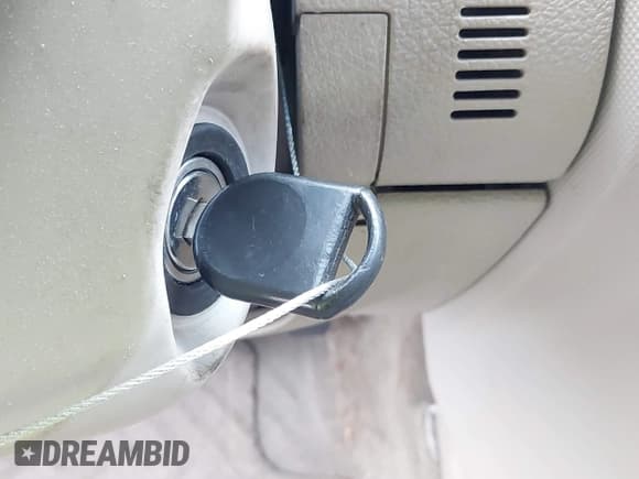 ✅ 2006 Ford Explorer XLS • VIN: 1FMEU62E86UA69991 • Lot: 42599509. Wystawiony na IAAI z przebiegiem 163 531 mil. Bezpłatny archiwum sprzedaży aukcyjnych z USA i szczegółowy raport historii pojazdu na DreamBid. Zdjęcie 11.