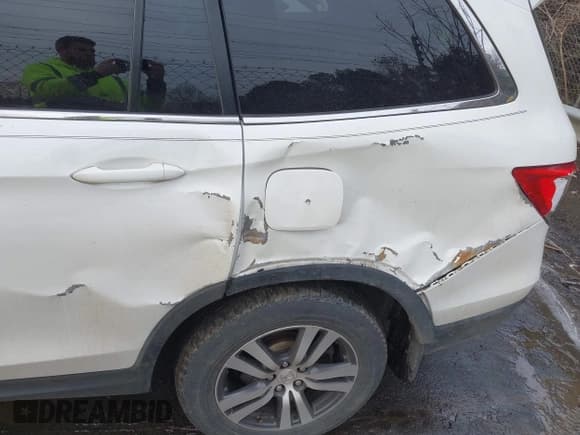 ✅ 2018 Honda Pilot EX-L • VIN: 5FNYF6H79JB029229 • Лот: 41459545. Опубликован ранее на IAAI с пробегом 95 107 миль. Бесплатный доступ к архиву аукционных продаж из США и подробный отчёт об истории автомобиля на DreamBid. Изображение 18.