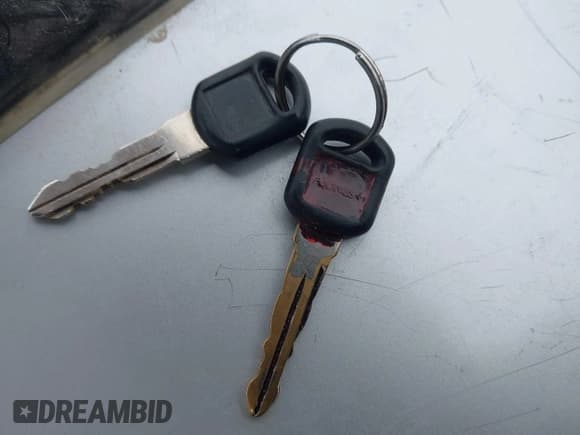 ✅ 1998 Chevrolet Blazer LS • VIN: 1GNCS13W4WK185042 • Lot: 43682060. Listed on IAAI with Not provided. Free auction sales archive from the USA and detailed vehicle history report at DreamBid. Image 11.