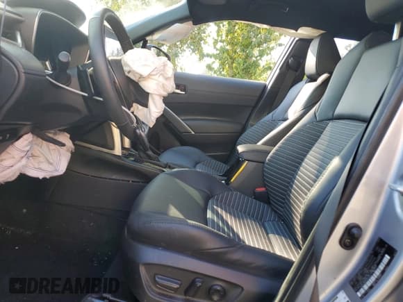 ✅ 2024 Toyota Corolla Cross Hybrid XSE • VIN: 7MUFBABG1RV034758 • Lot: 81764435. Listed on Copart with 38,038 mi. Free auction sales archive from the USA and detailed vehicle history report at DreamBid. Image 7.