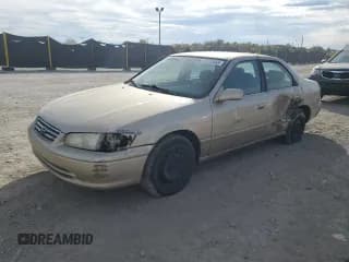 ✅ 2000 Toyota Camry LE • VIN: 4T1BG22K3YU697713 • Lot: 94927295. Wystawiony na Copart z przebiegiem 208 897 mil. Bezpłatny archiwum sprzedaży aukcyjnych z USA i szczegółowy raport historii pojazdu na DreamBid. Zdjęcie 1.