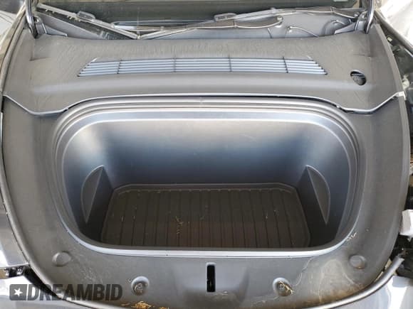 ✅ 2025 Tesla Model Y Long Range • VIN: 7SAYGDED5SF259138 • Лот: 82620725. Опубликован ранее на Copart с пробегом 7 829 миль. Бесплатный доступ к архиву аукционных продаж из США и подробный отчёт об истории автомобиля на DreamBid. Изображение 11.