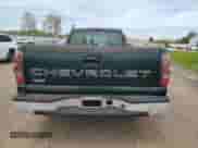 2006 Chevrolet Silverado 1500 Work Truck z VIN 1GCEC14X36Z104982, wystawiony jako Copart lot #56532775 z przebiegiem 188 172 mil mil oraz Szkoda całkowita • Salvage title. Historia ofert i sprzedaży dostępna na DreamBid. Obrazek 6.