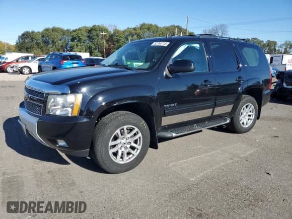 ✅ 2011 Chevrolet Tahoe LT • VIN: 1GNSKBE06BR171588 • Lot: 82760715. Wystawiony na Copart z przebiegiem 260 896 mil. Bezpłatny archiwum sprzedaży aukcyjnych z USA i szczegółowy raport historii pojazdu na DreamBid. Zdjęcie 1.