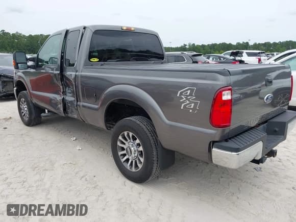 ✅ 2012 Ford F-250 XL • VIN: 1FT7X2B65CEA95749 • Lot: 42362932. Wystawiony na IAAI z przebiegiem 83 296 mil. Bezpłatny archiwum sprzedaży aukcyjnych z USA i szczegółowy raport historii pojazdu na DreamBid. Zdjęcie 3.