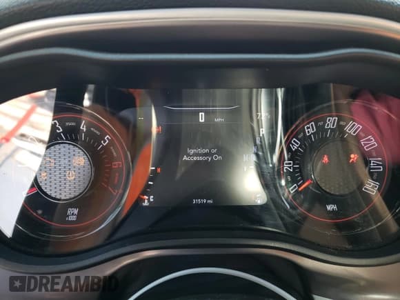 ✅ 2021 Dodge Challenger R/T • VIN: 2C3CDZBT4MH631238 • Lot: 45432234. Wystawiony na Copart z przebiegiem 31 519 mil. Bezpłatny archiwum sprzedaży aukcyjnych z USA i szczegółowy raport historii pojazdu na DreamBid. Zdjęcie 9.