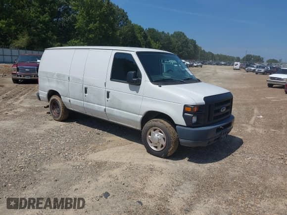 ✅ 2011 Ford Econoline Cargo Commercial • VIN: 1FTNE1EW3BDB39643 • Lot: 43095244. Listed on IAAI with 210,705 mi. Free auction sales archive from the USA and detailed vehicle history report at DreamBid. Image 1.