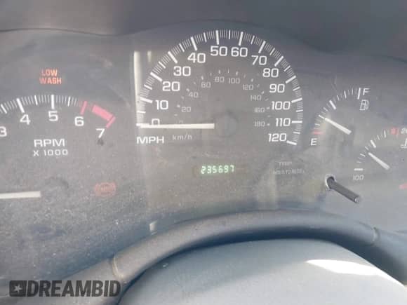 2001 Chevrolet Malibu with VIN 1G1ND52J916268601, listed as a IAAI auction lot 41254002 with 235,697 mi miles and . Bid and sale history available at DreamBid. Image 7.