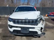 ✅ 2023 Jeep Compass Altitude • VIN: 3C4NJDBN9PT529365 • Lot: 41600013. Wystawiony na IAAI z przebiegiem 9 568 mil. Bezpłatny archiwum sprzedaży aukcyjnych z USA i szczegółowy raport historii pojazdu na DreamBid. Zdjęcie 12.