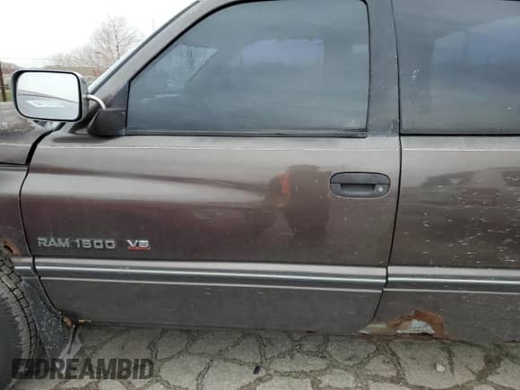 1997 Dodge 1500 с VIN 3B7HC13Z6VG717385, выставлен на аукционе Copart как лот 83330444 с пробегом 207 558 миль миль и Списание • Salvage title. История ставок и продаж доступна на DreamBid. Изображение 7.