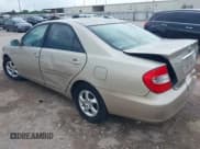 ✅ 2004 Toyota Camry LE • VIN: 4T1BE32K84U861432 • Lot: 42570803. Wystawiony na IAAI z przebiegiem 226 690 mil. Bezpłatny archiwum sprzedaży aukcyjnych z USA i szczegółowy raport historii pojazdu na DreamBid. Zdjęcie 3.