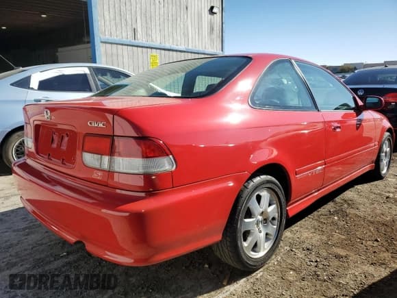 ✅ 2000 Honda Civic Si • VIN: 1HGEM115XYL042004 • Lot: 45017185. Wystawiony na Copart z przebiegiem 148 245 mil. Bezpłatny archiwum sprzedaży aukcyjnych z USA i szczegółowy raport historii pojazdu na DreamBid. Zdjęcie 3.