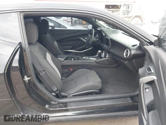 ✅ 2022 Chevrolet Camaro 1LT • VIN: 1G1FB1RX4N0108826 • Lot: 42458322. Listed on IAAI with 52,198 mi. Free auction sales archive from the USA and detailed vehicle history report at DreamBid. Image 5.