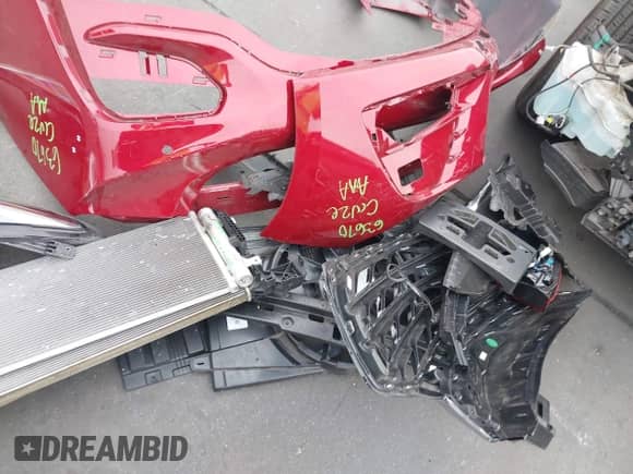 2019 Chevrolet Cruze Premier z VIN 1G1BF5SM2K7130305, wystawiony jako IAAI lot #42581601 z przebiegiem 15 743 mil mil oraz . Historia ofert i sprzedaży dostępna na DreamBid. Obrazek 18.