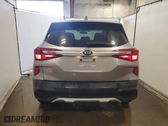 ✅ 2021 Kia Seltos LX • VIN: KNDEPCAA3M7214049 • Lot: 89509475. Listed on Copart with 31,213 mi. Free auction sales archive from the USA and detailed vehicle history report at DreamBid. Image 6.
