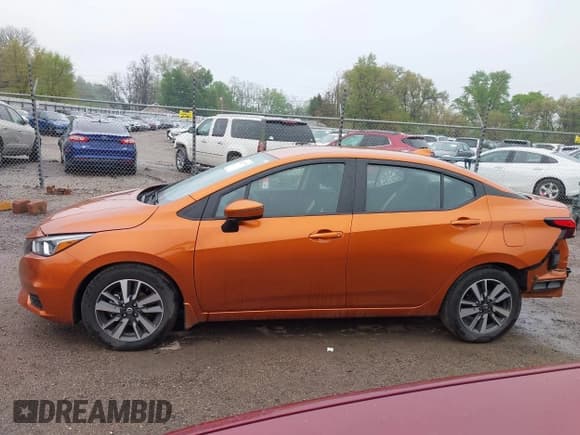 ✅ 2021 Nissan Versa SV • VIN: 3N1CN8EVXML917542 • Лот: 42167779. Опубликован ранее на IAAI с пробегом 15 027 миль. Бесплатный доступ к архиву аукционных продаж из США и подробный отчёт об истории автомобиля на DreamBid. Изображение 14.